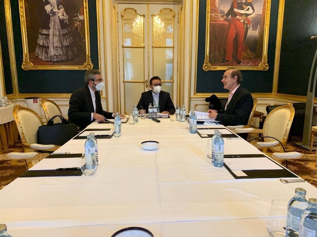 В Вене состоялась очередная встреча старших переговорщиков ИРИ, "группы 4+1" и ЕС