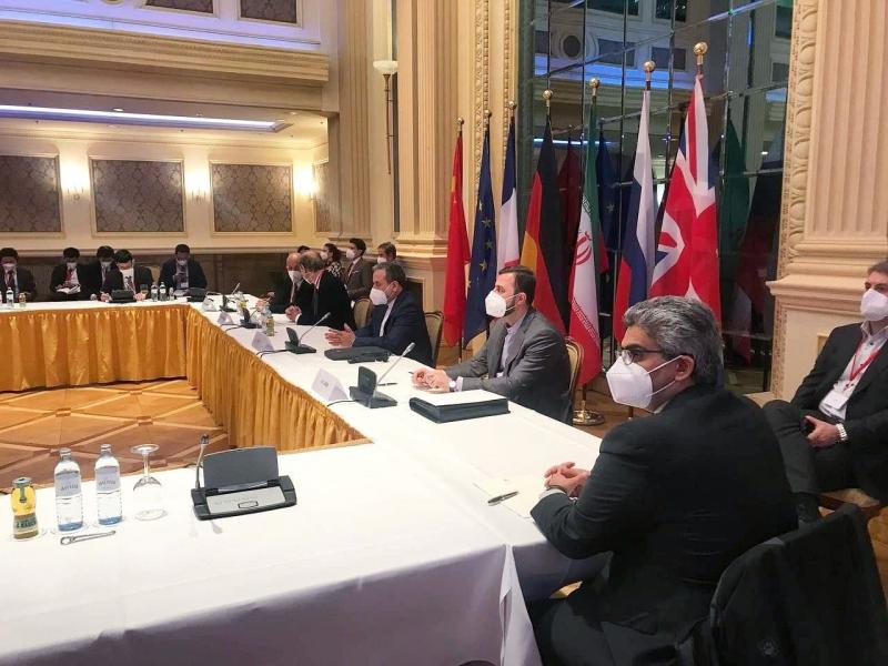 <span>ایران، روسیه و چین بر هماهنگی کامل میان سه کشور و لزوم رفع یکجای تحریم‌ها علیه ایران تاکید کردند</span>
