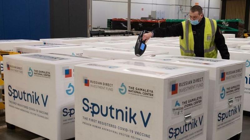 <span>Очередная партия российской вакцины "Спутник V" готовится к отправке в Тегеран</span>
