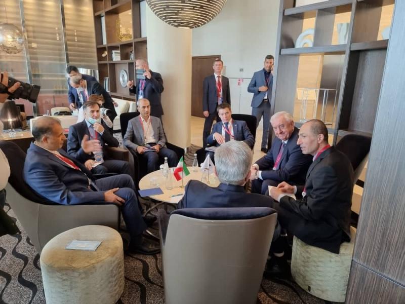 <span>سن‌پترزبورگ صحنه پیگیری و رایزنی نمایندگان ایران برای تسریع و تعمیق روابط با اتحادیه اقتصادی اوراسیا</span>
