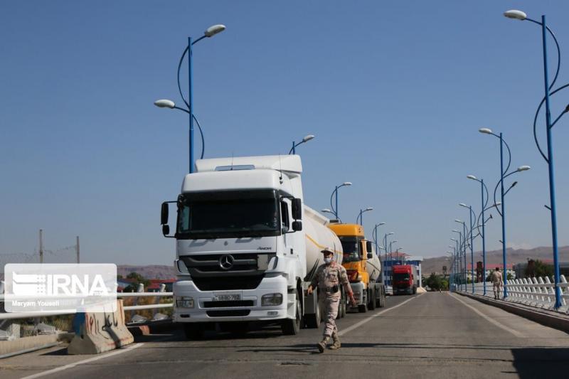 <span>ترانزیت بالغ بر ۸۱ هزار تن کالا از مرزهای گیلان</span>
