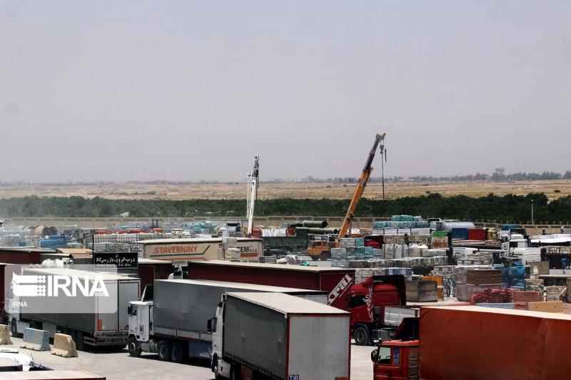 <span>صادرات ۷۵۸ میلیون دلاری کالا از مرز مهران</span>
