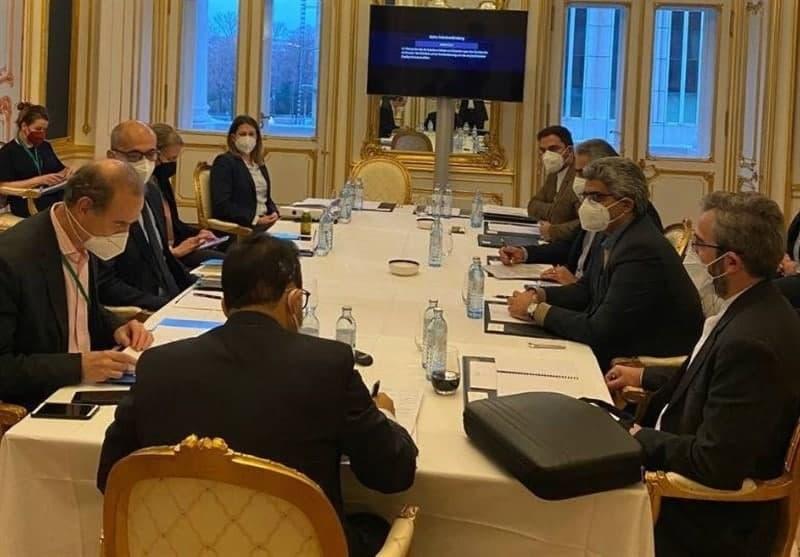 <span>В Вене состоялась очередная встреча старших переговорщиков ИРИ, "группы 4+1" и ЕС</span>
