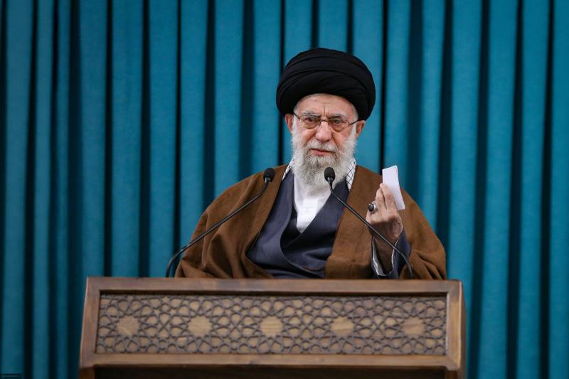 <span>Аятолла Хаменеи: народ Ирана сделал правильный выбор на международной арене, что подтверждают происходящие в мире события</span>
