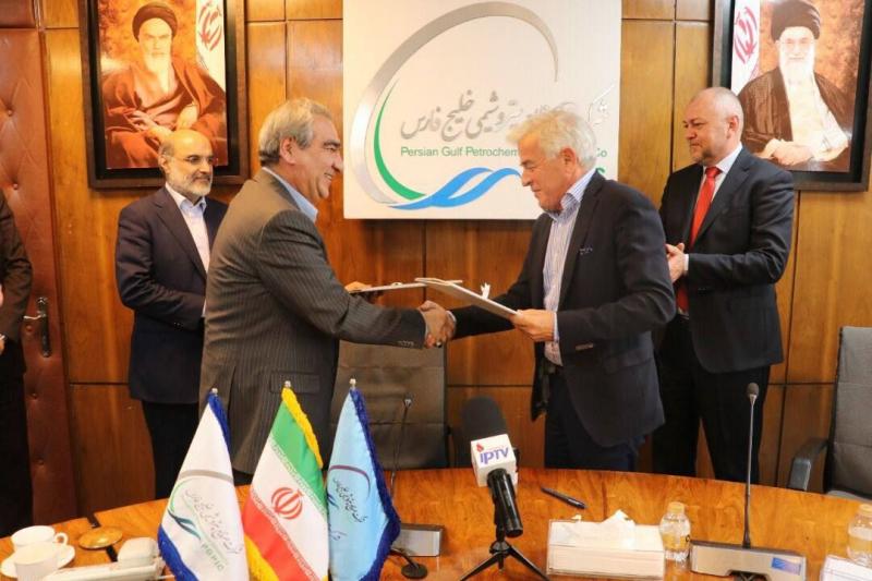 <span>پتروشیمی کارون تأمین‌ کننده مواد اولیه و توسعه زنجیره پلی‌ اورتان‌ها در بوسنی شد</span>
