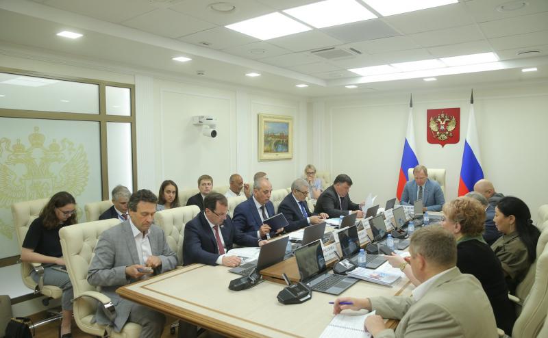 <span>Иран и Россия создадут совместную судоходную компанию</span>
