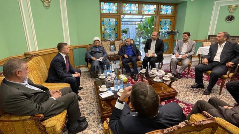 <span>نشست مشترک هیات پارلمانی ایران با عضو گروه دوستی پارلمانی روسیه و ایران و رئیس کمیسیون امور سیاستهای منطقه ای دومای دولتی فدراسیون روسیه</span>
