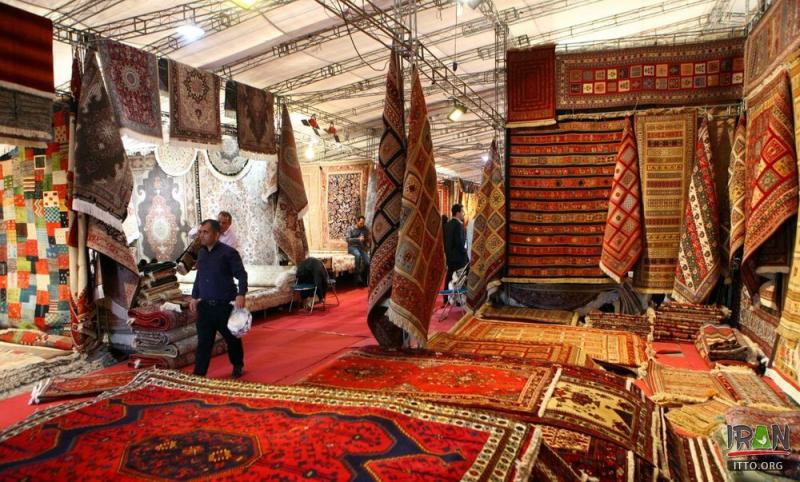 <span>تولید یک میلیون متر مربع فرش در ۴ ماه نخست امسال</span>
