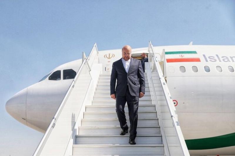 <span>محمد باقر قالیباف به باکو سفر میکند</span>
