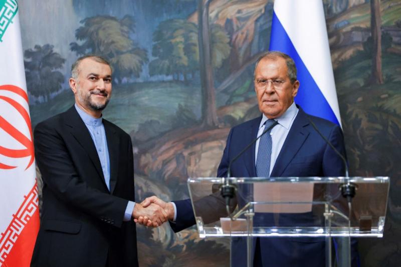 <span>Главы МИД РФ и Ирана перенесли встречу</span>
