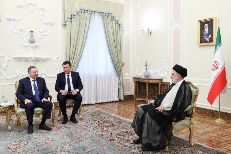<span>دیدار دستیار رئیس جمهور آذربایجان در امور ویژه با رئیس جمهور ایران</span>
