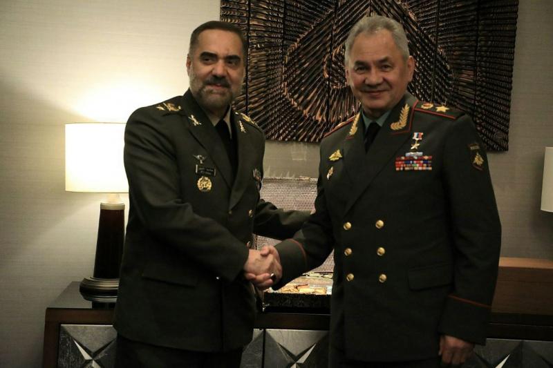 <span>В Астане состоялась встреча министров обороны ИРИ и РФ</span>
