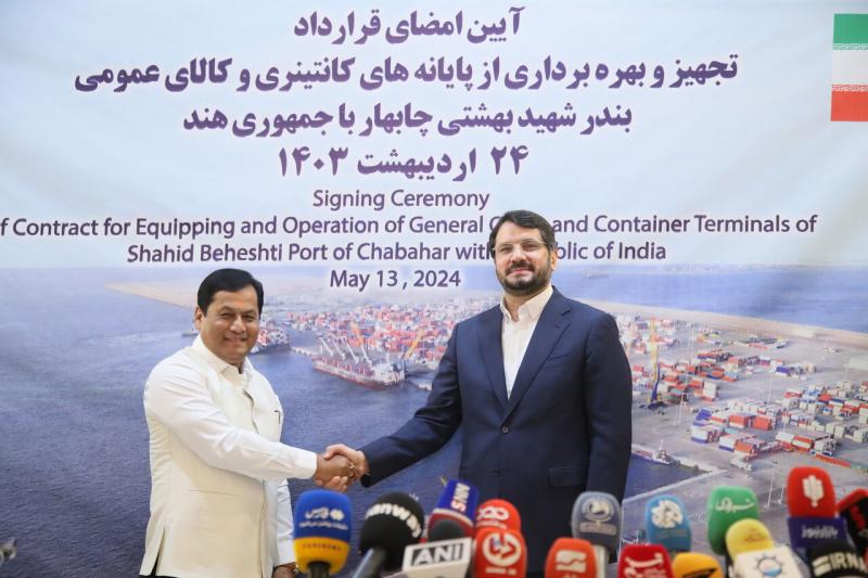 <span>قرارداد تجهیز و توسعه بندر و پس‌کرانه چابهار میان ایران و هند امضا شد</span>
